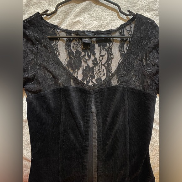 RARE VINTAGE 90s MODA INTERNATIONAL LONG SLEEVE GOTHIC MESH TOP - Picture 2 of 5